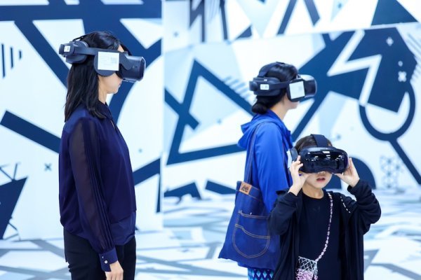 配资知识股 “永恒的巴黎圣母院”VR之旅，见证巴黎圣母院前世今生